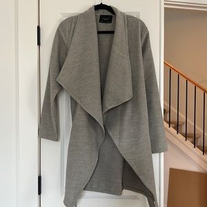 Alpha & Omega Women’s drape coat w/ belt - grey - small